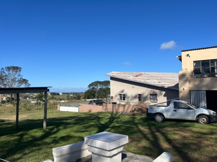  Bedroom Property for Sale in Cove Ridge East Eastern Cape